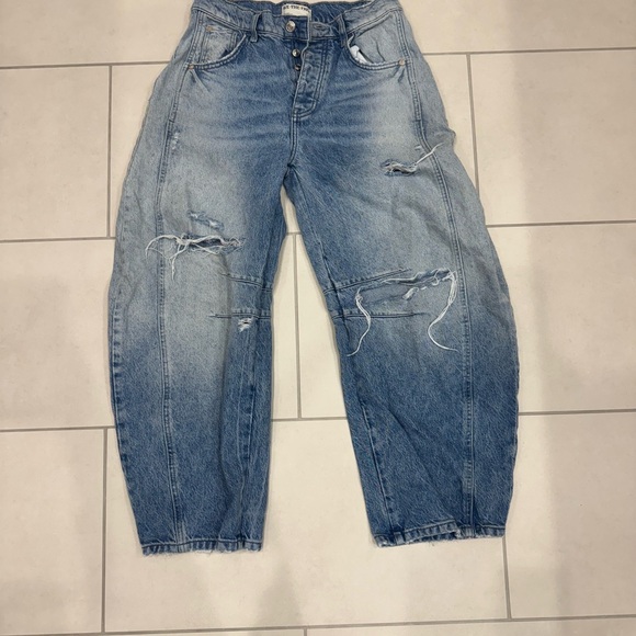 We the free barrel mid rise Jean. - Picture 4 of 5